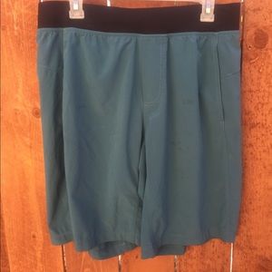 Lululemon men’s soft wait athletic shorts
